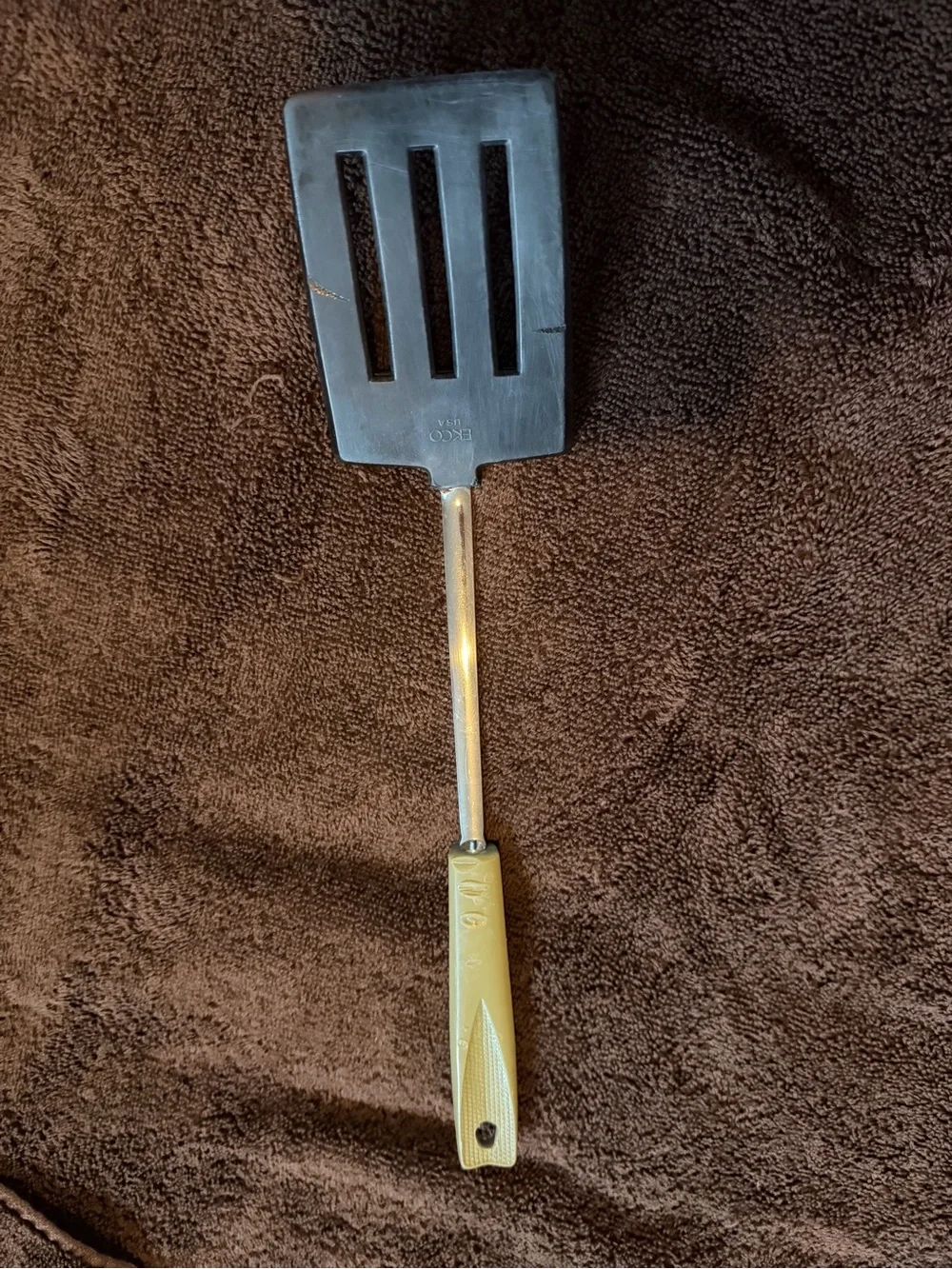 Ecko vintage with green/yellow handle